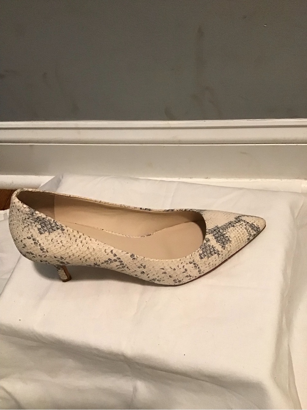 Cole Haan Grand OS Beige Snake-Print Pointed Toe Heels 3” Sz 10B